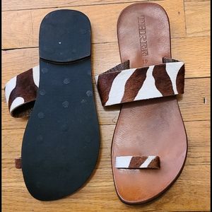 Three Brand: Toe Sandal.